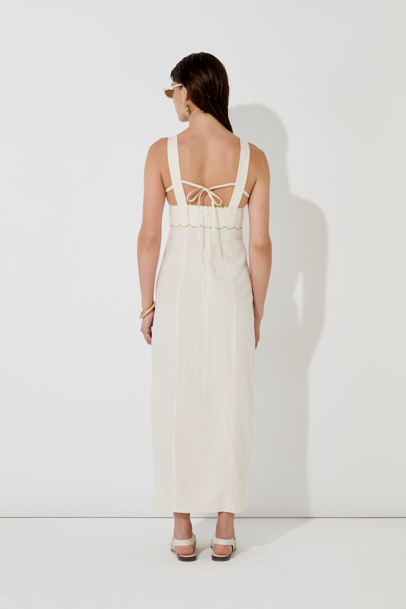 VESTIDO BORDADO ONDAS