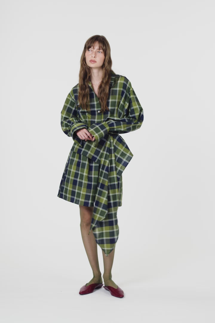 Load video: SEP 2 vestido cuadros